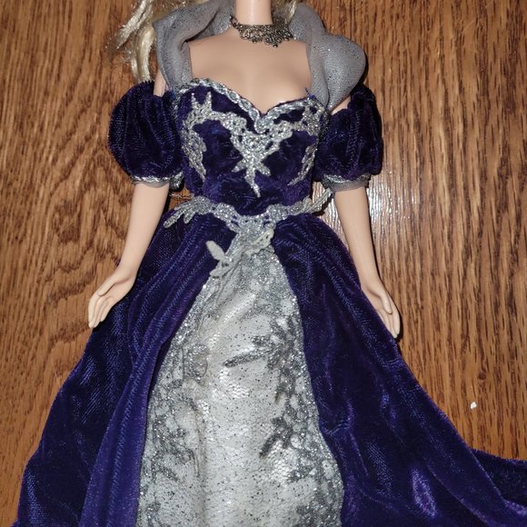 1999 Barbie Millennium Princess Happy new year - Picture 3 of 3